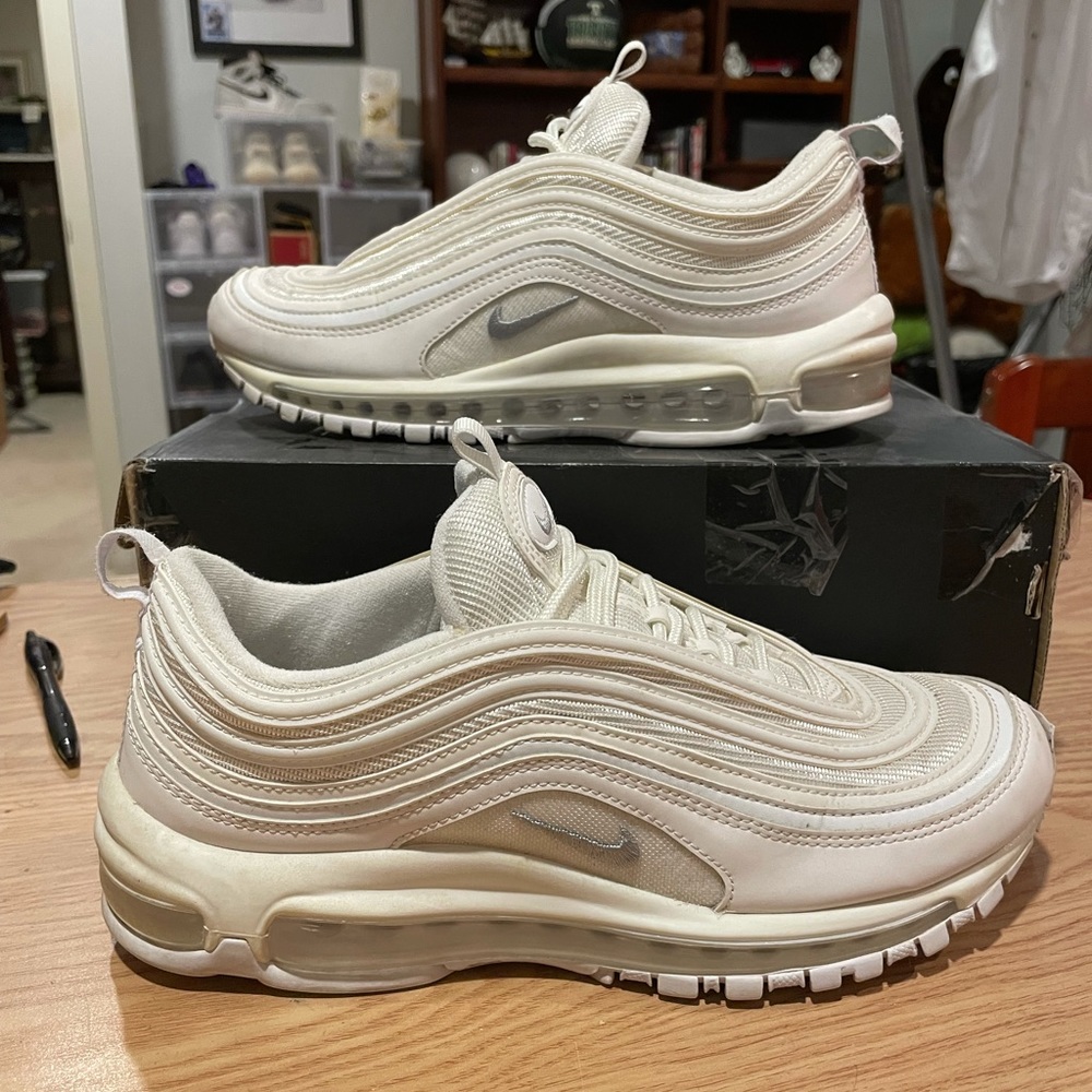 Airmax 97 “Triple White”- Size 8